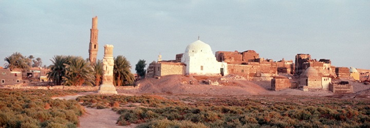 Àmbit 5: La columna honorífica de l’emperador Focas i el minaret, construït sobre una porta hel·lenística