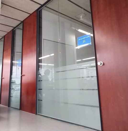 Noves sales de treball al CRAI Biblioteca de Farmàcia i Ciències de l'Alimentació Campus Diagonal Sud