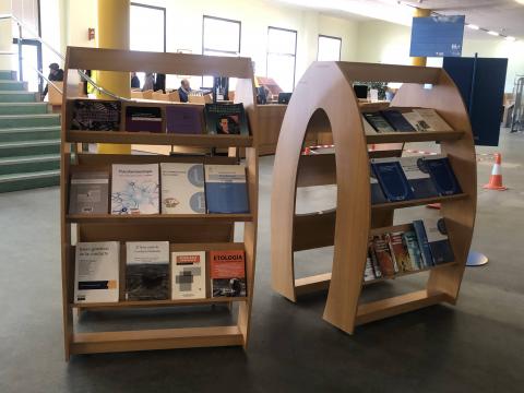 40 anys en docència: publicacions destacades com a Facultat de Psicologia, exposició al CRAI Biblioteca del Campus de Mundet