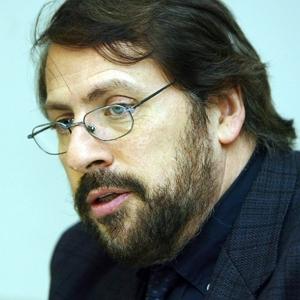 Donació de la biblioteca personal del doctor Joan Sanmartí Grego al CRAI Biblioteca de Filosofica, Geografia i Història