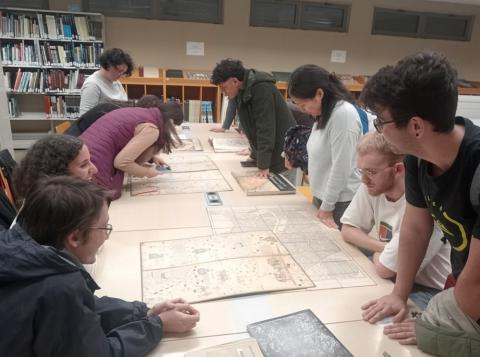 El CRAI Filosofia, Geografia i Història i la seva Cartoteca al programa del CATClub