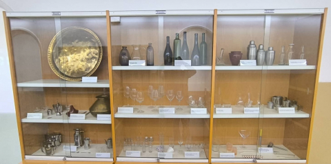 El CRAI Biblioteca de Farmàcia i Ciències de l’Alimentació inaugura l’Exposició Campins d’Eines i Aparells Utilitzats a la Gastronomia