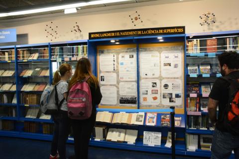 Acte d'inauguració de l'exposició Irving Langmuir i el naixement de la Ciència de Superfícies