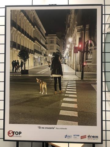 Nova exposició de fotografies artístiques de sensibilització viària al CRAI Biblioteca del Campus de Mundet