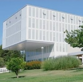 Fons bibliogràfic del Grau en Relacions Laborals. Nova ubicació i disponibilitat